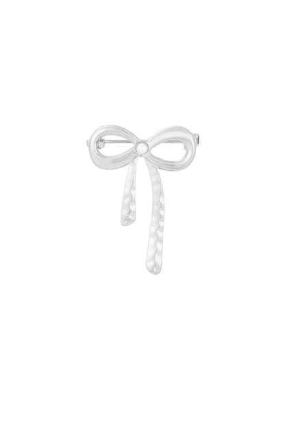 brooch pearl bow